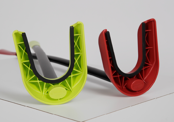 AA21 rubber snap-in hook protects shoe materials