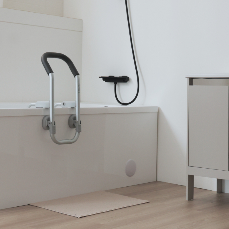 Aluminum and Plastic Construction