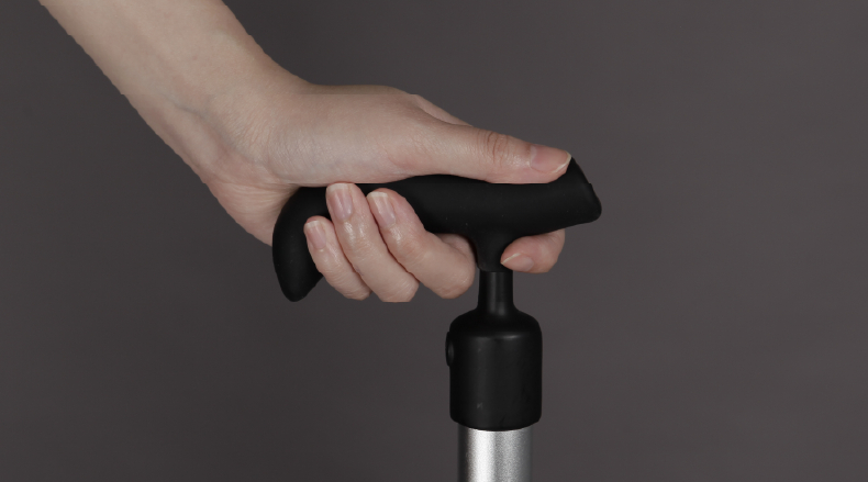 Close-up of the AH12 ergonomic anti-slip handgrip