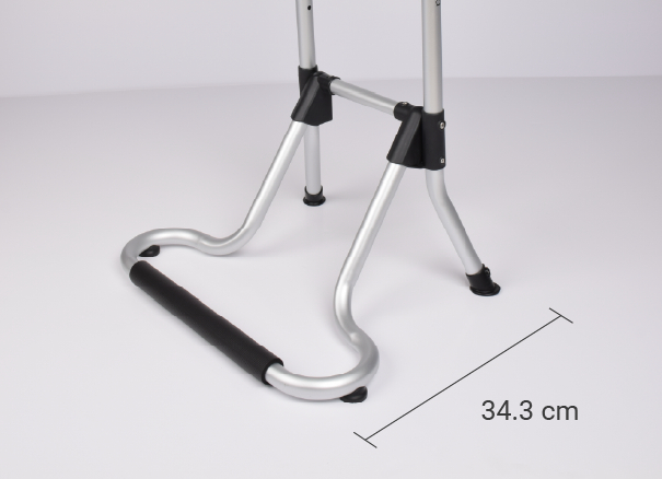 AH17 wide base and rubber foot pads detail