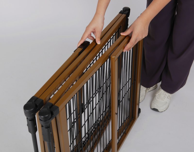 Foldable for Compact Storage - Tool-Free Assembly