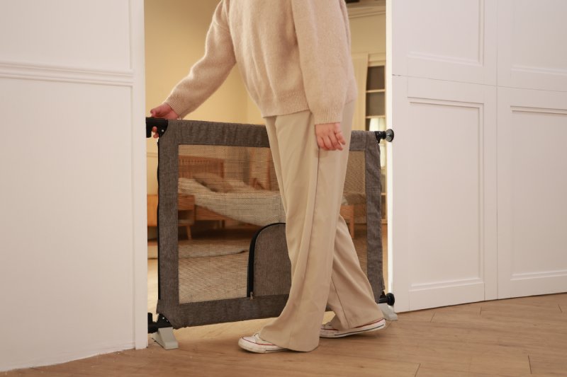 Soft Fabric Mesh Gate - Safe for Puppies and Senior Dogs